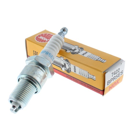 NGK Standard Spark Plug BPR5ES (7734) – Kawasaki Engine Application
